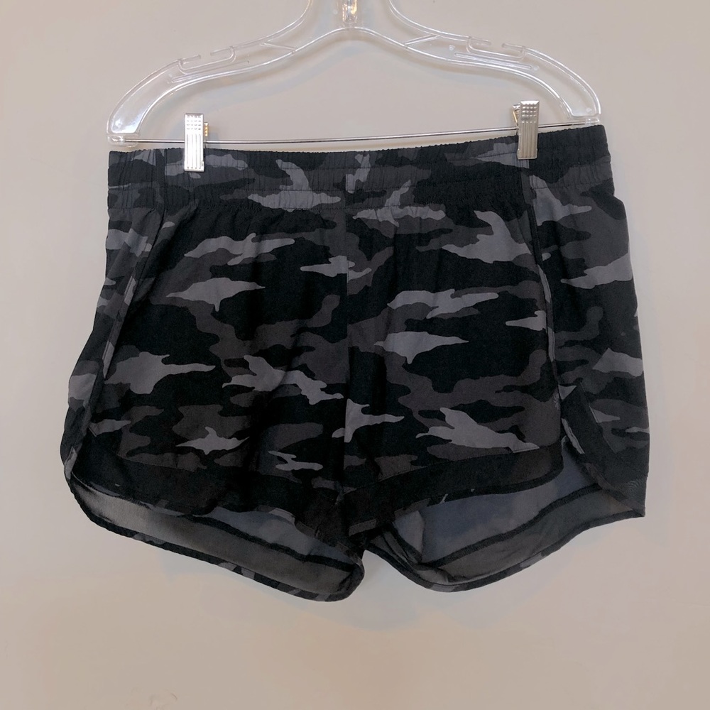 Athleta camo running shorts